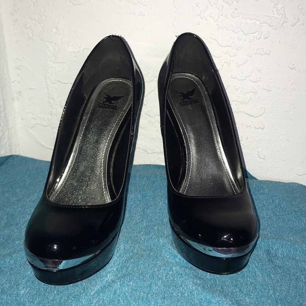 Black Basic High Heels With Silver Stripe ! - image 2